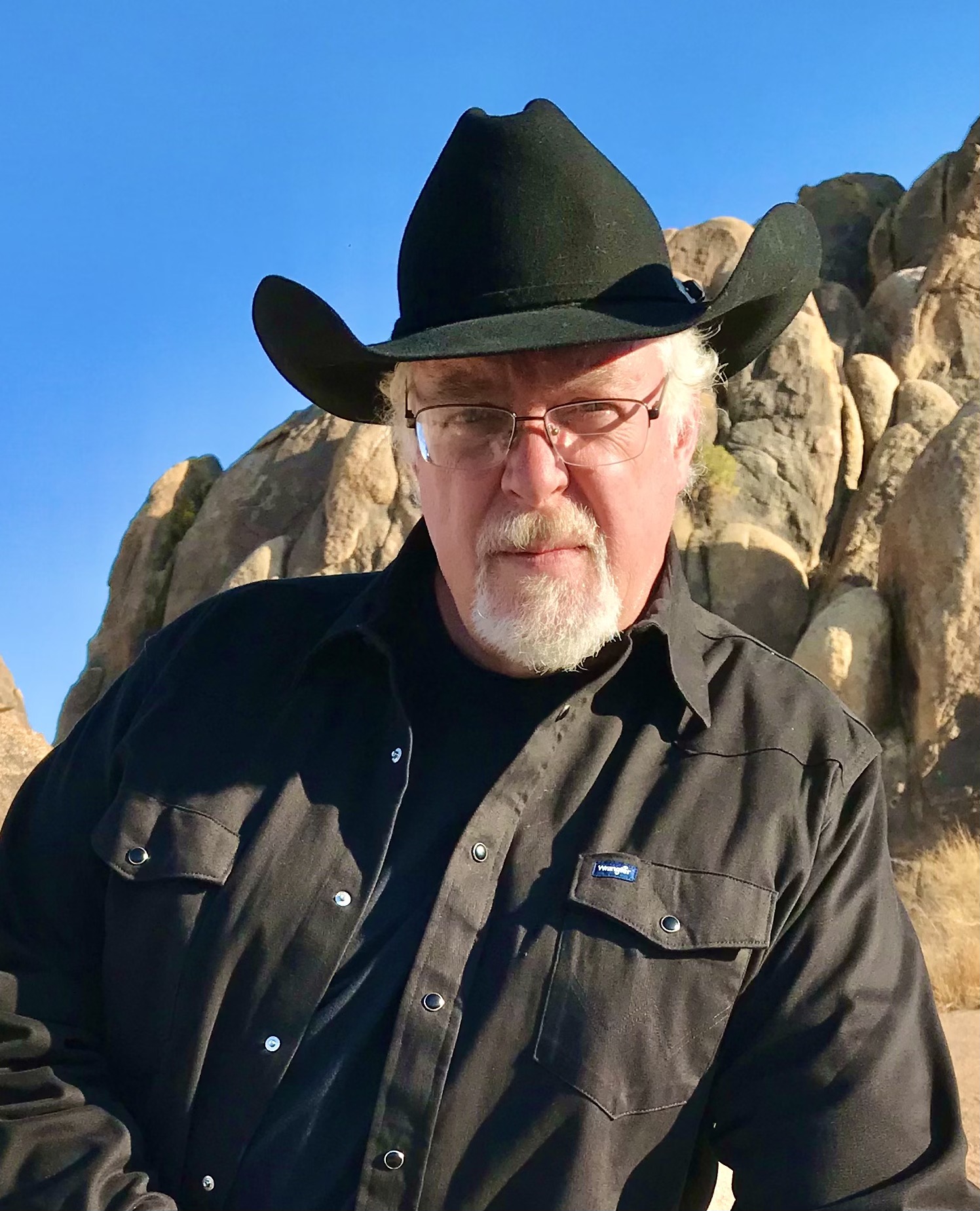 actor Steve Latshaw large photo