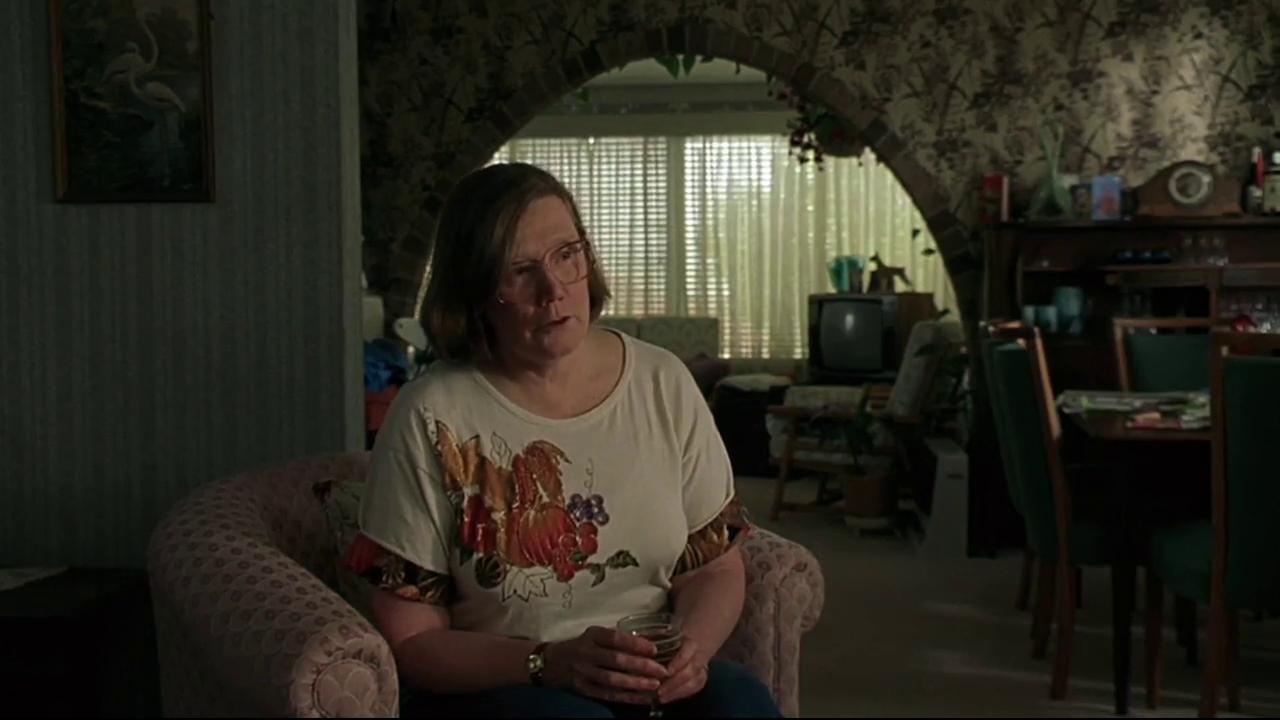 actor Julie Hamilton large photo