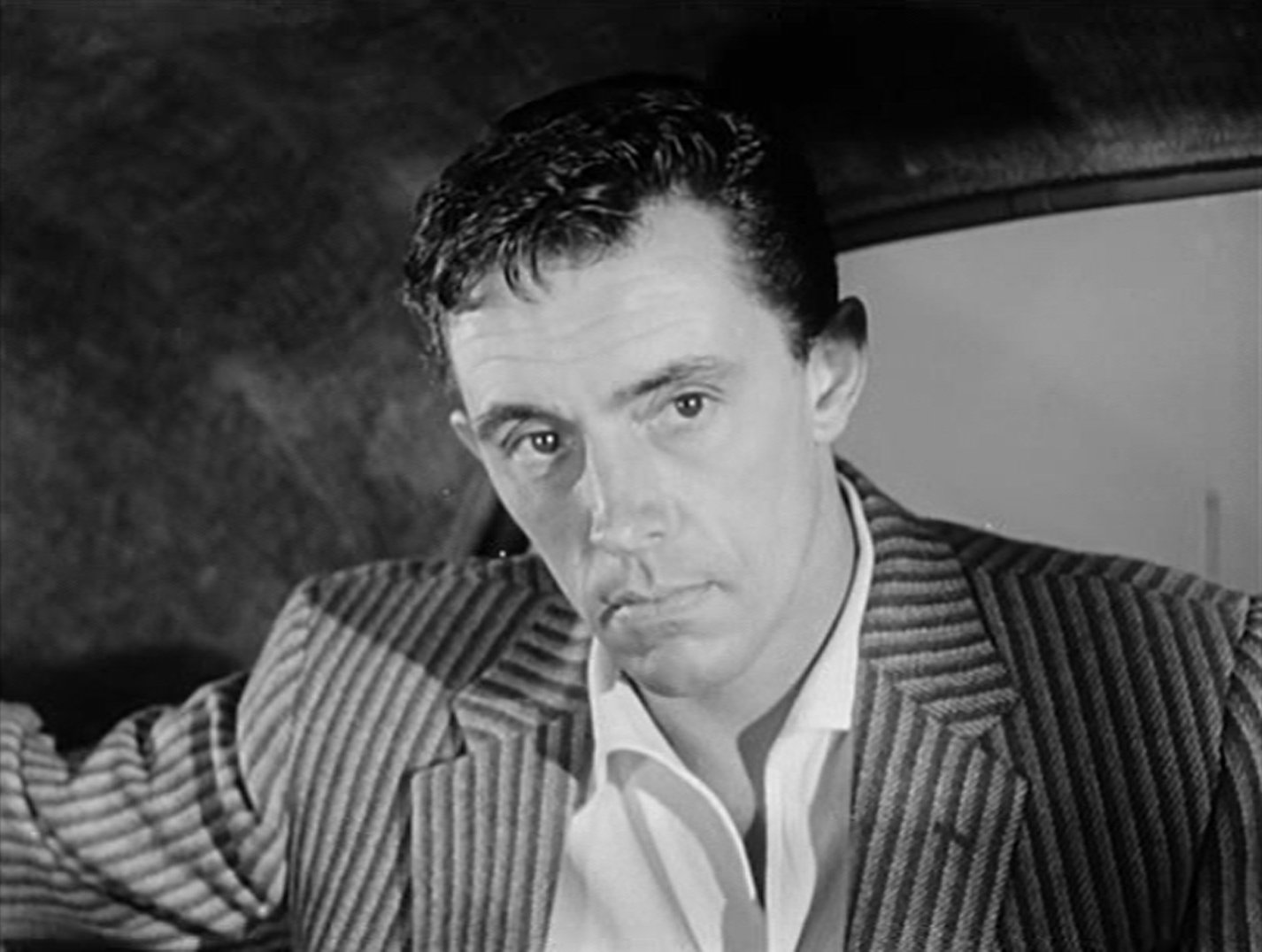 actor Barry Lowe large photo