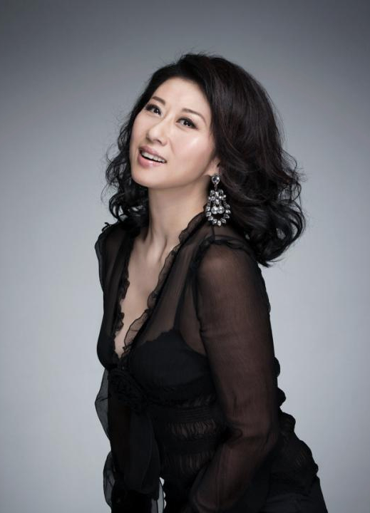 actor Sally Yeh large photo