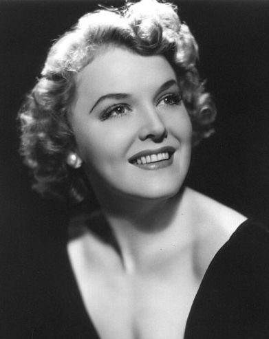 actor Beverly Roberts large photo