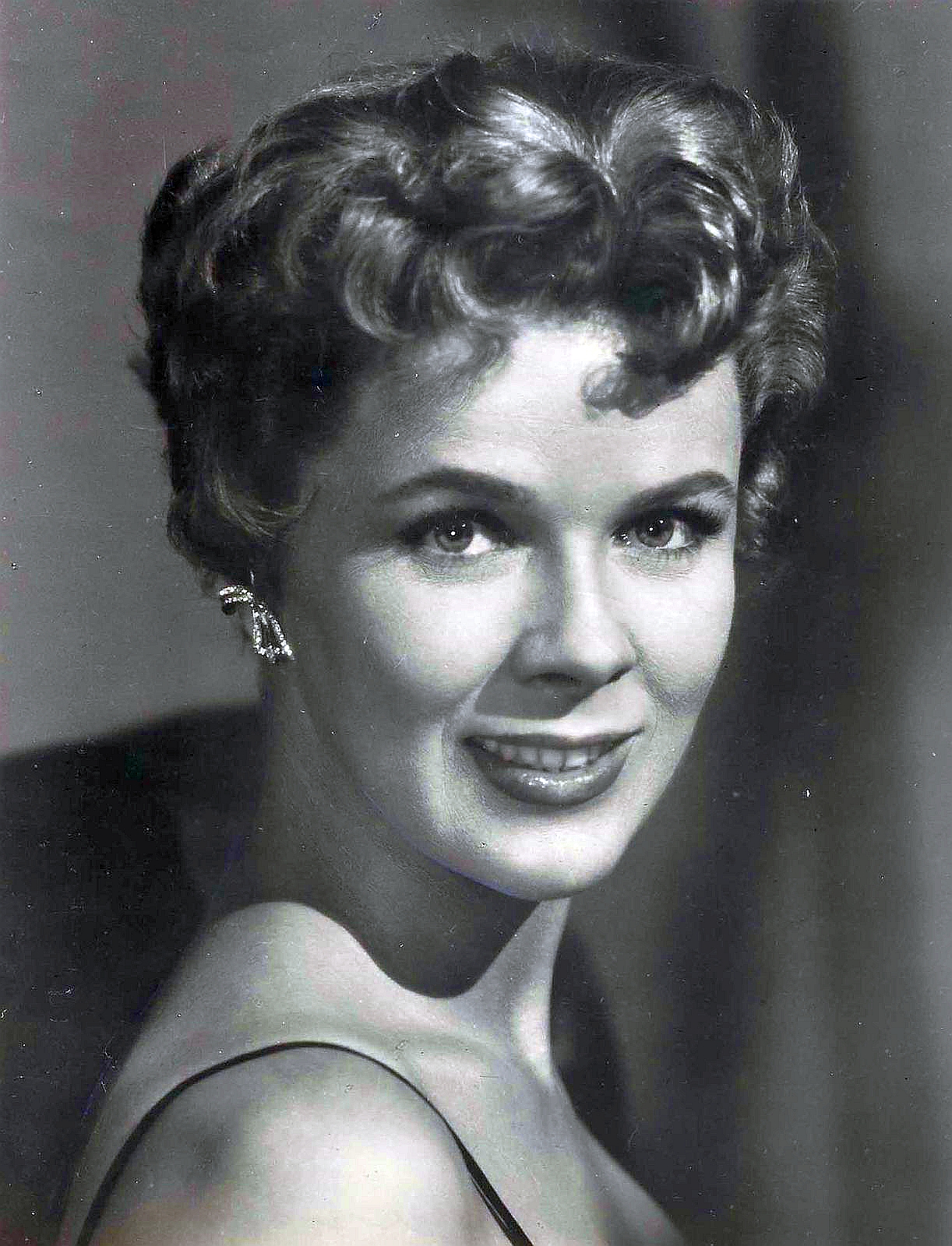 actor Sally Forrest large photo