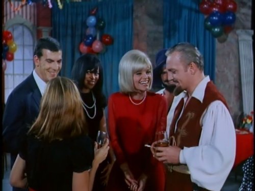 actor Carol Wayne large photo