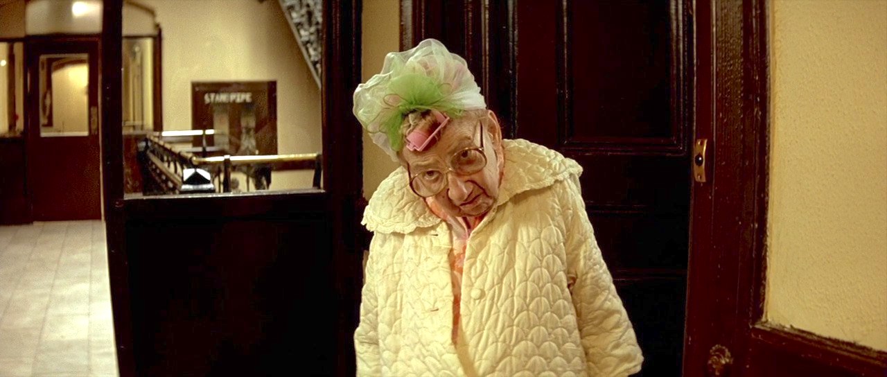 actor Jessie Keosian large photo