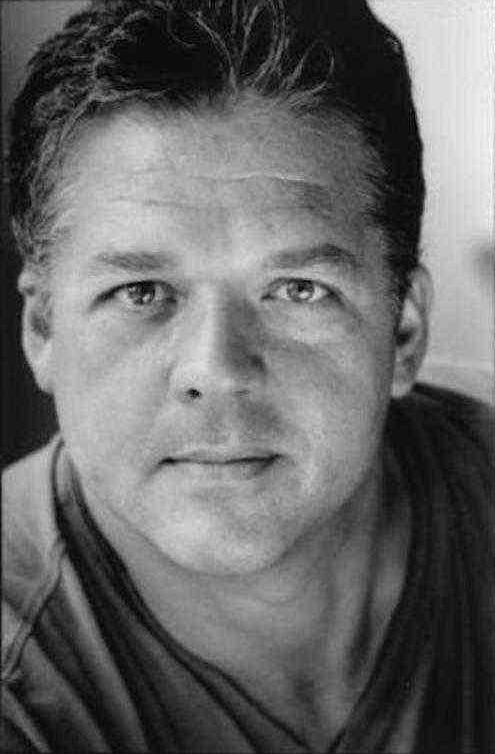 actor Bradley Lavelle large photo