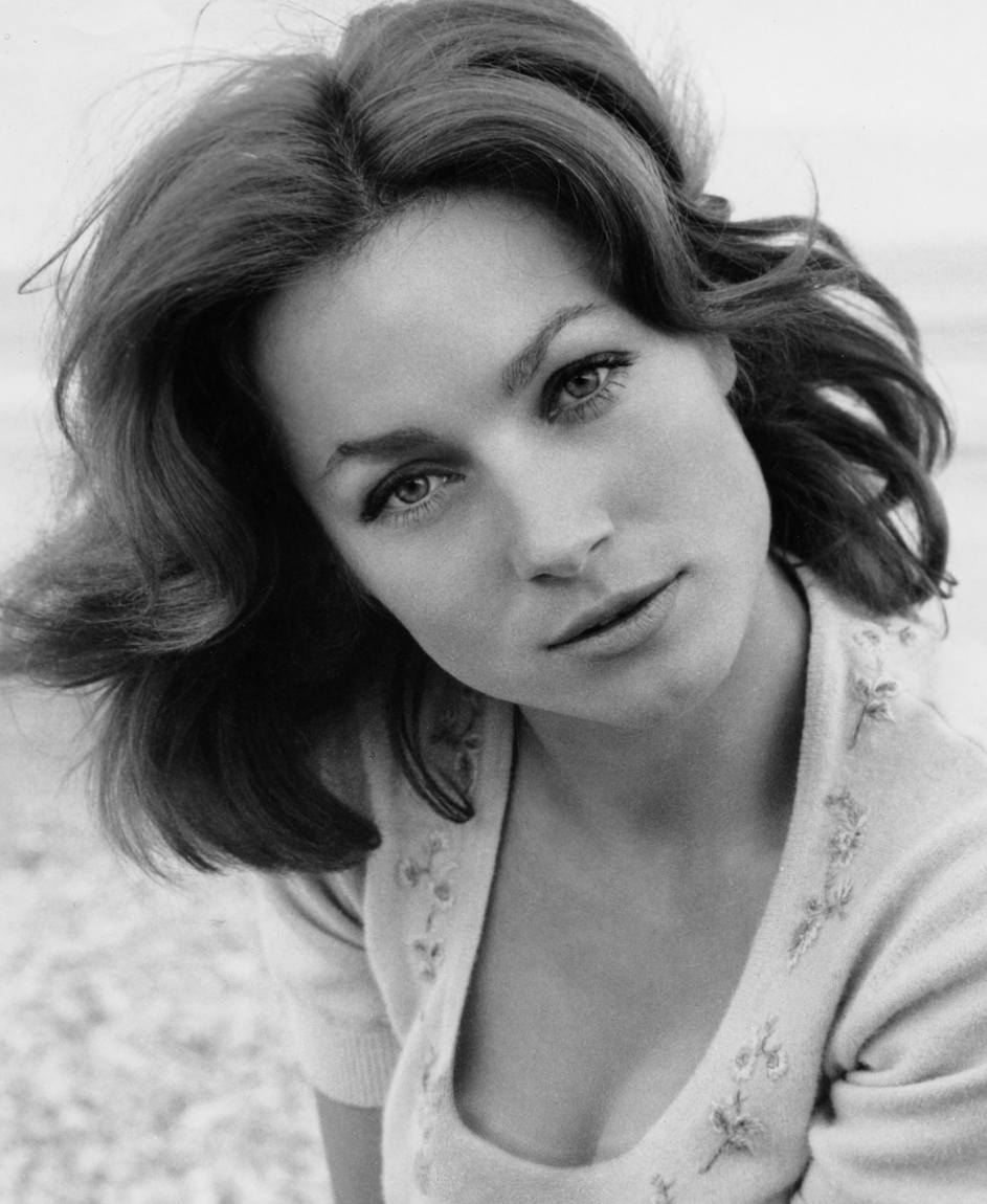actor Shirley Anne Field large photo