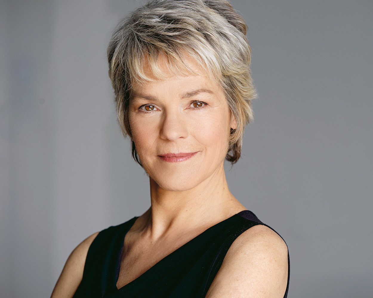 actor Victoria Snow large photo