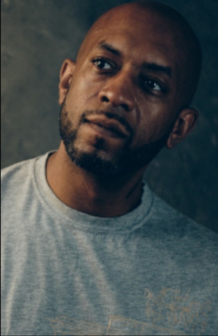 actor Leon Black large photo