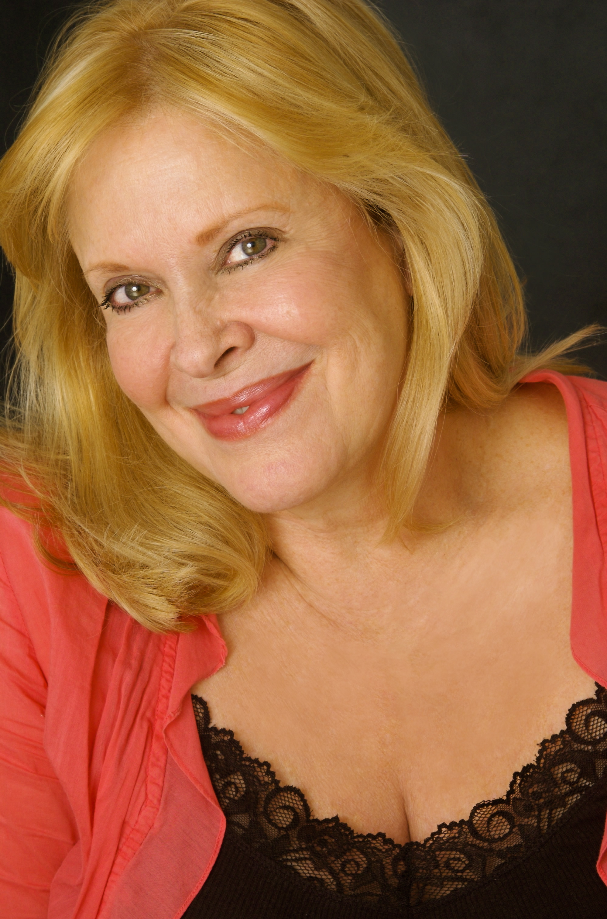 actor Savannah Smith Boucher large photo