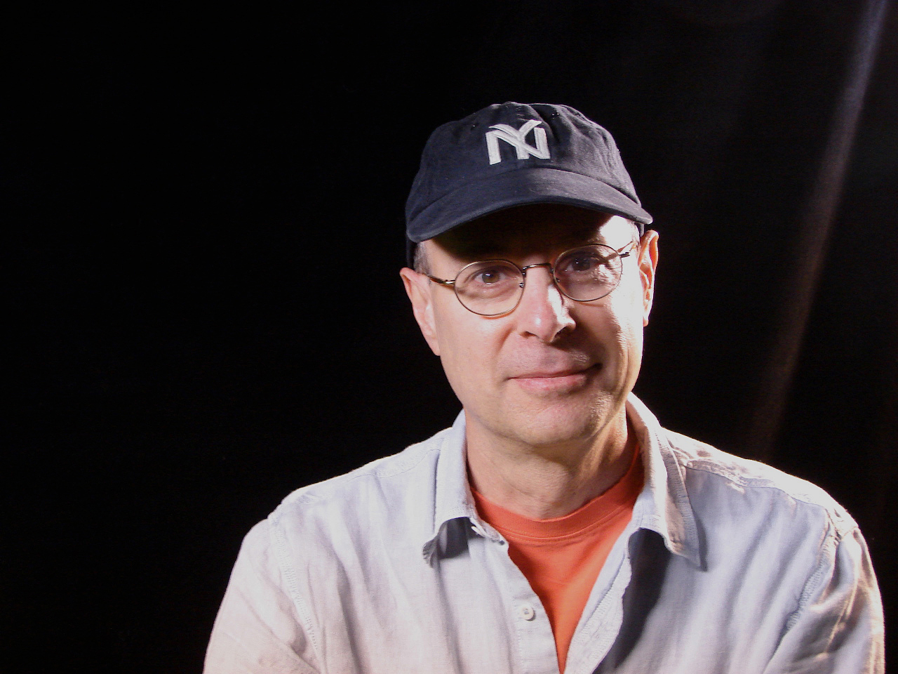 actor Raymond Singer large photo