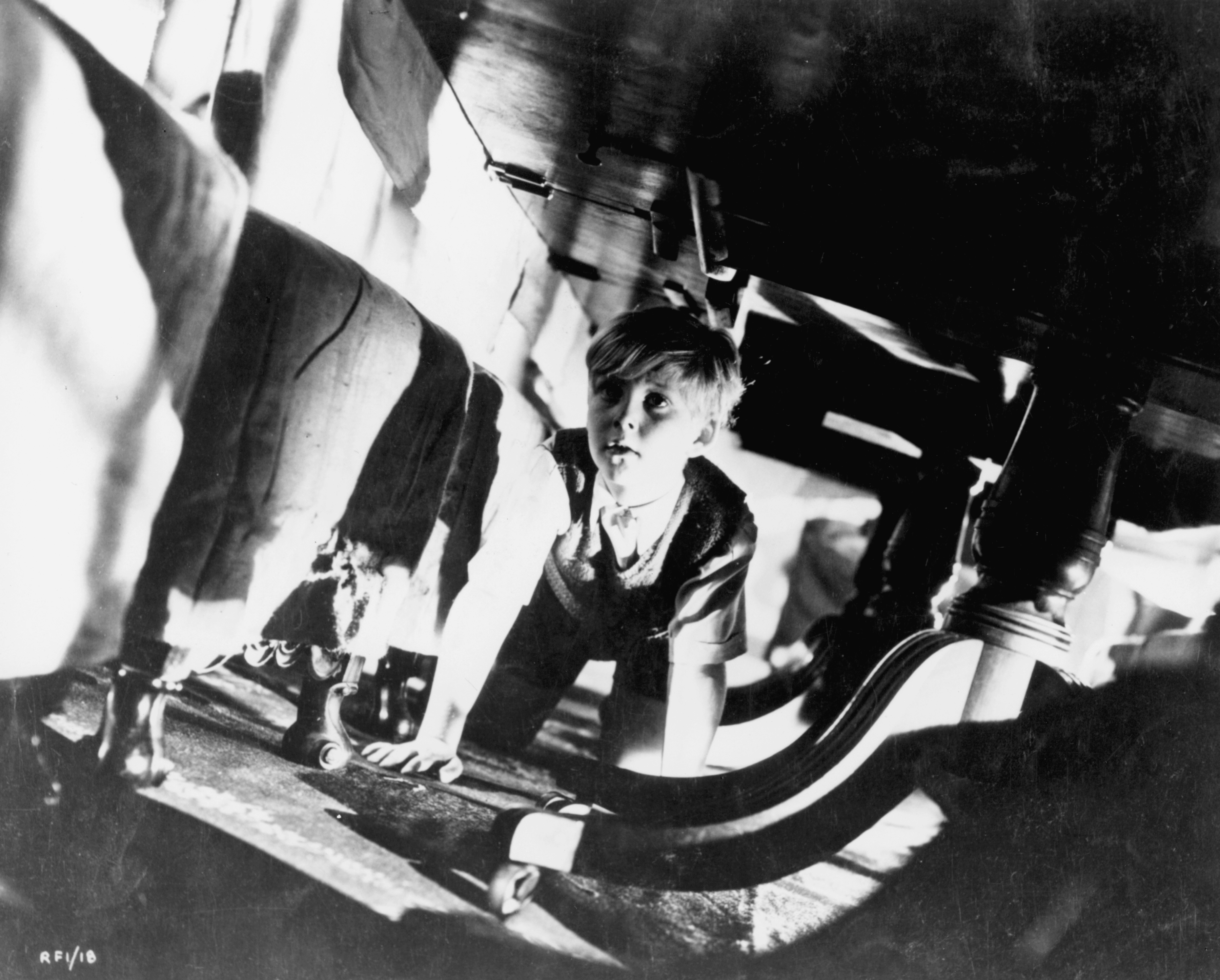 actor Bobby Henrey large photo