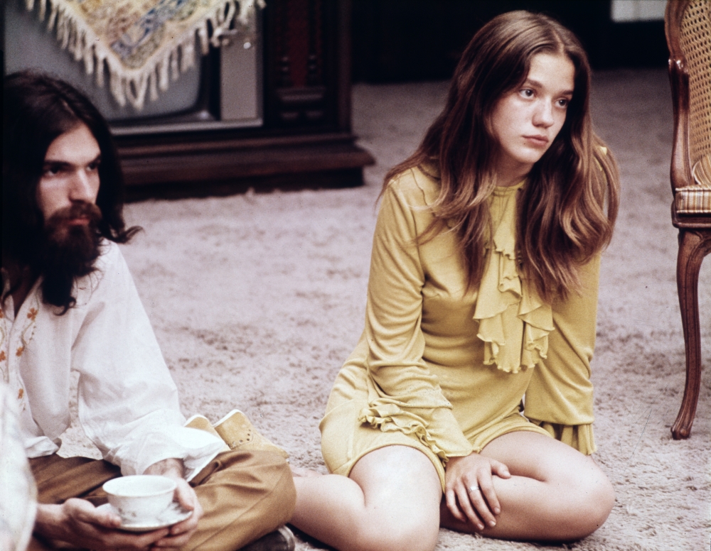 actor Linnea Heacock large photo