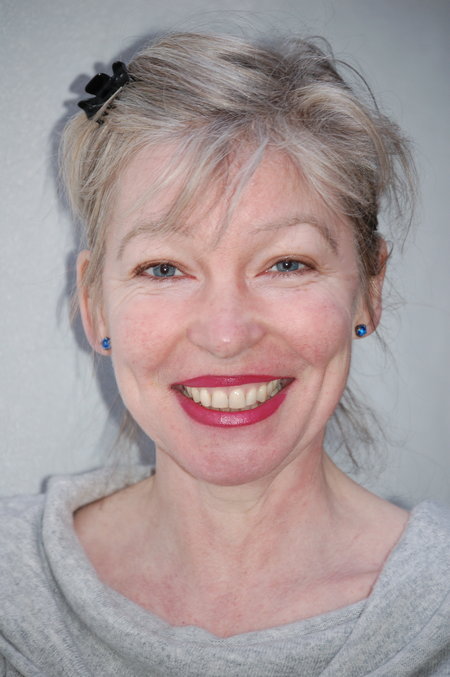 actor Veronica Quilligan large photo