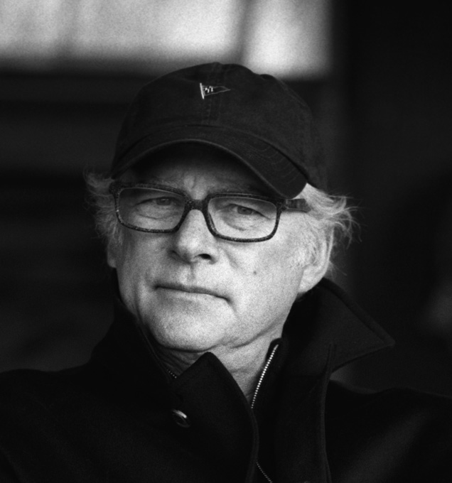 actor Barry Levinson large photo