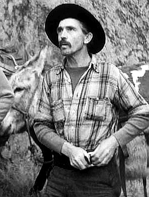 actor George Huggins large photo