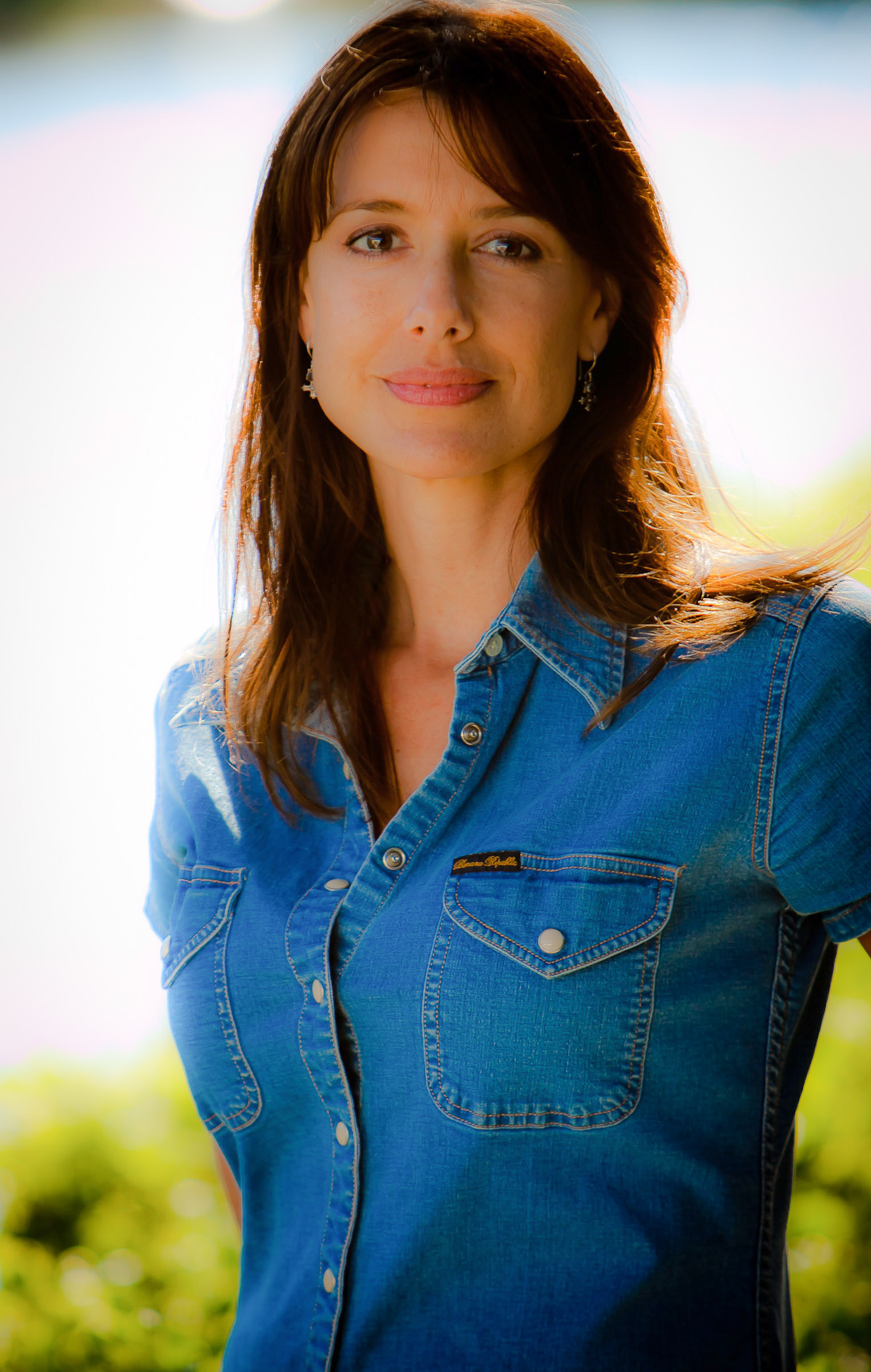 actor Nicole Hansen large photo