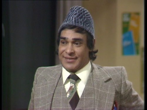 actor Dino Shafeek large photo