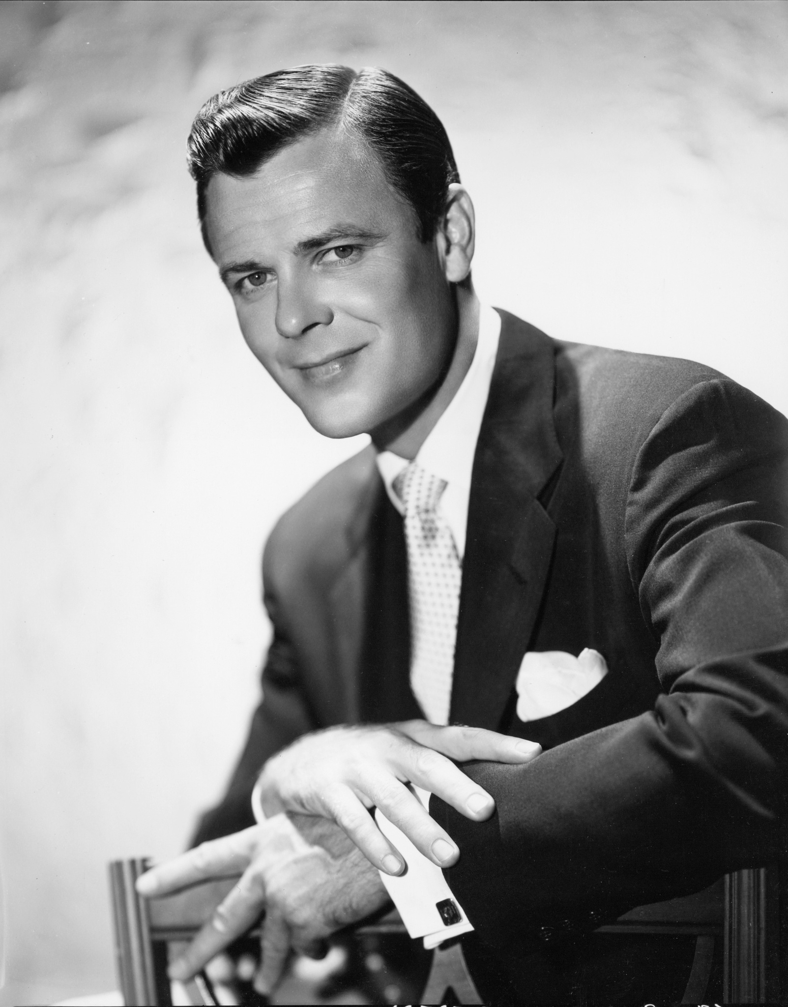 actor Robert Sterling large photo