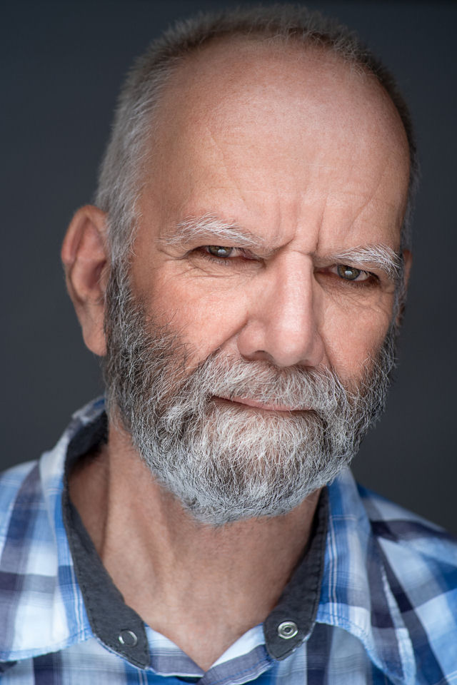 actor Peter Hosking large photo