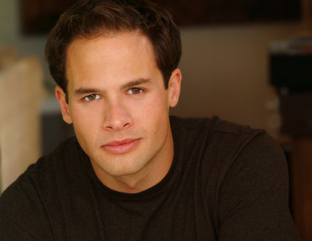 actor Noah Abrams large photo