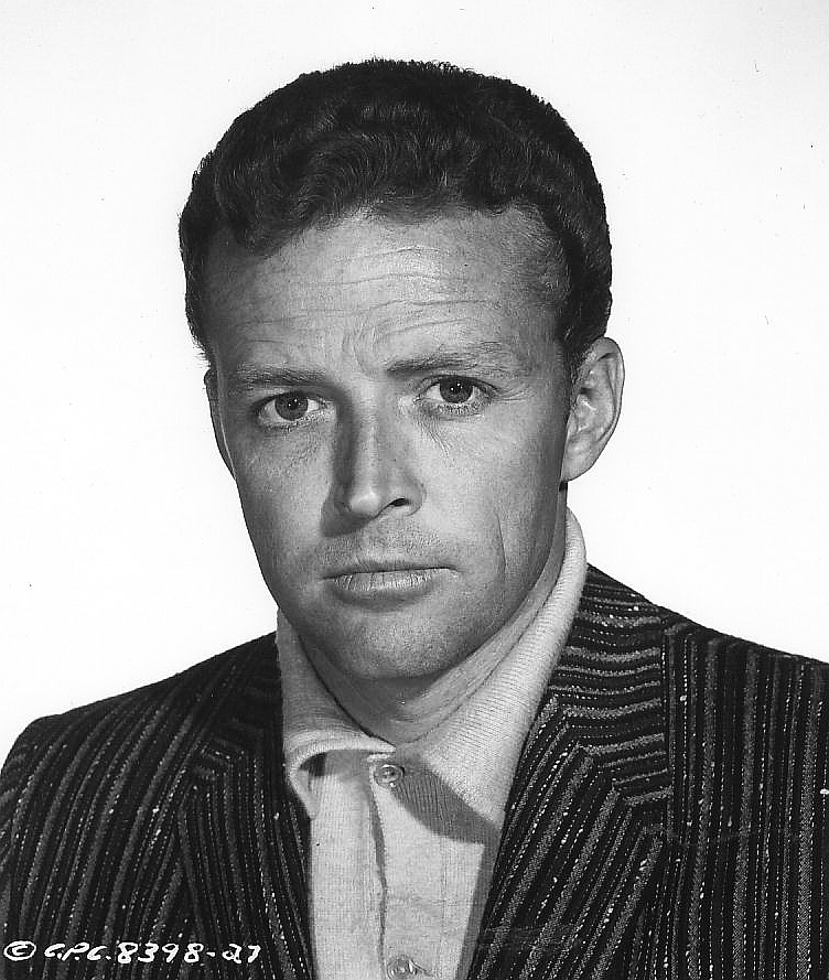 actor William Bryant large photo