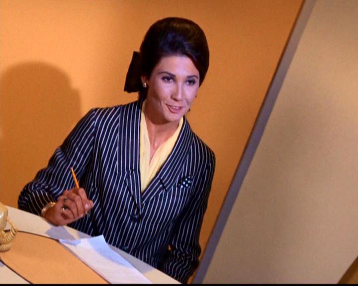 actor Gail Hire large photo