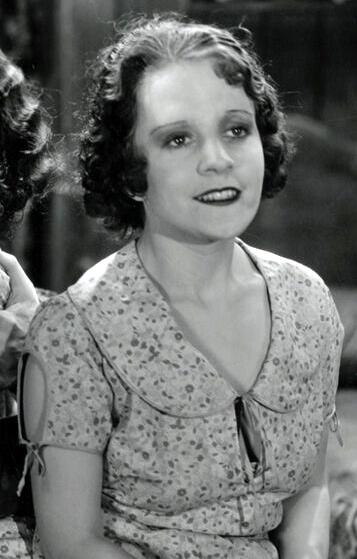 actor Daisy Hilton large photo