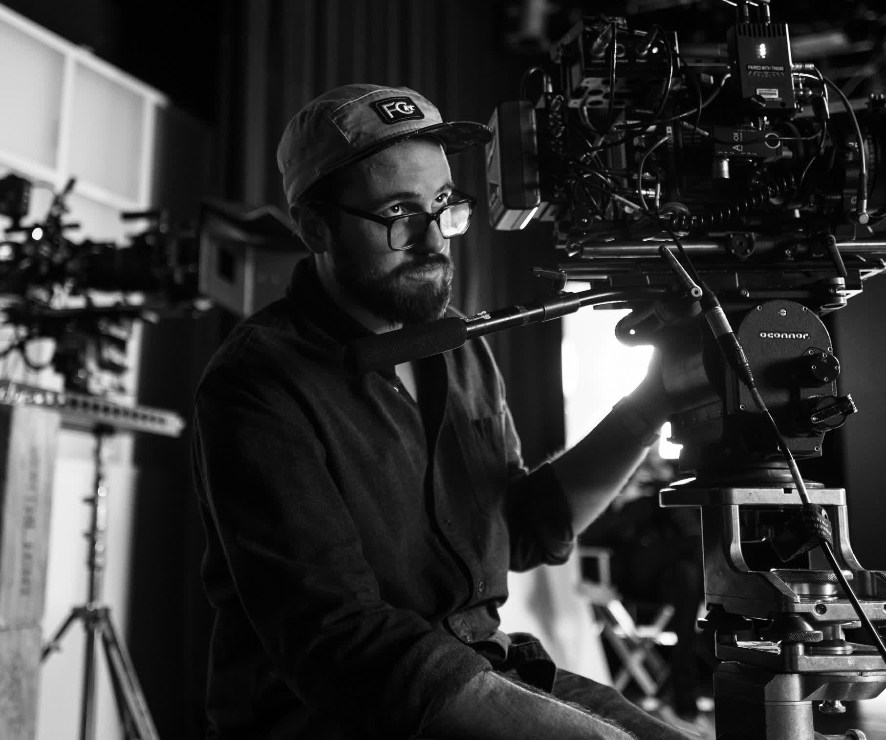 actor Justin Hamilton large photo