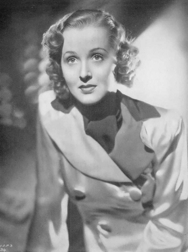 actor Carla Lehmann large photo