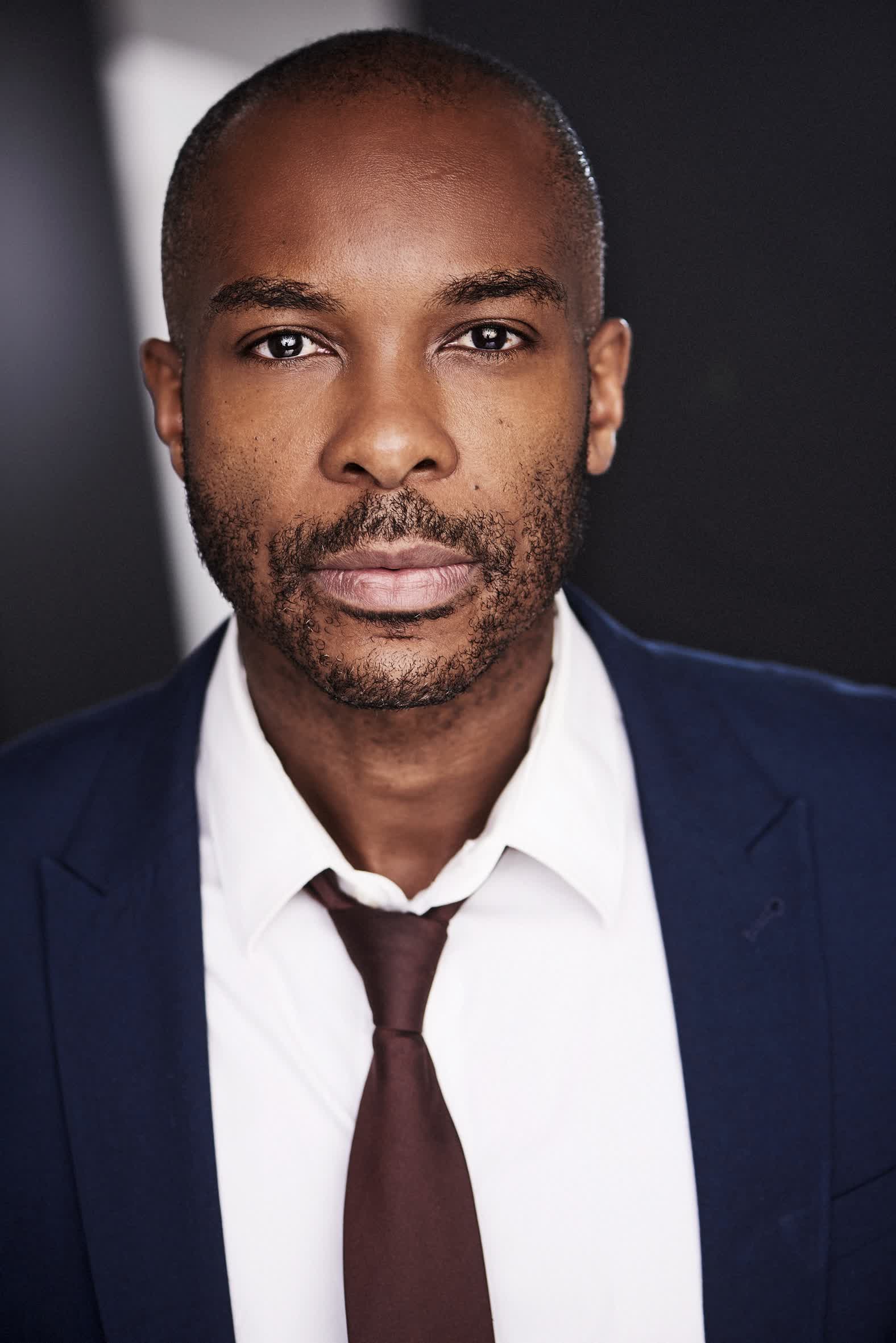 actor Cornelius Macarthy large photo