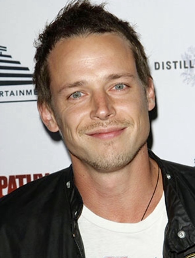 actor Nathan Wetherington large photo