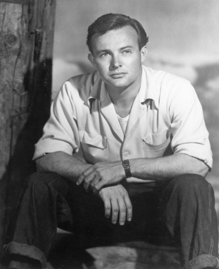 actor Byron Barr large photo