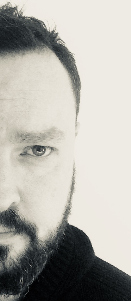 actor Luke Garrett large photo