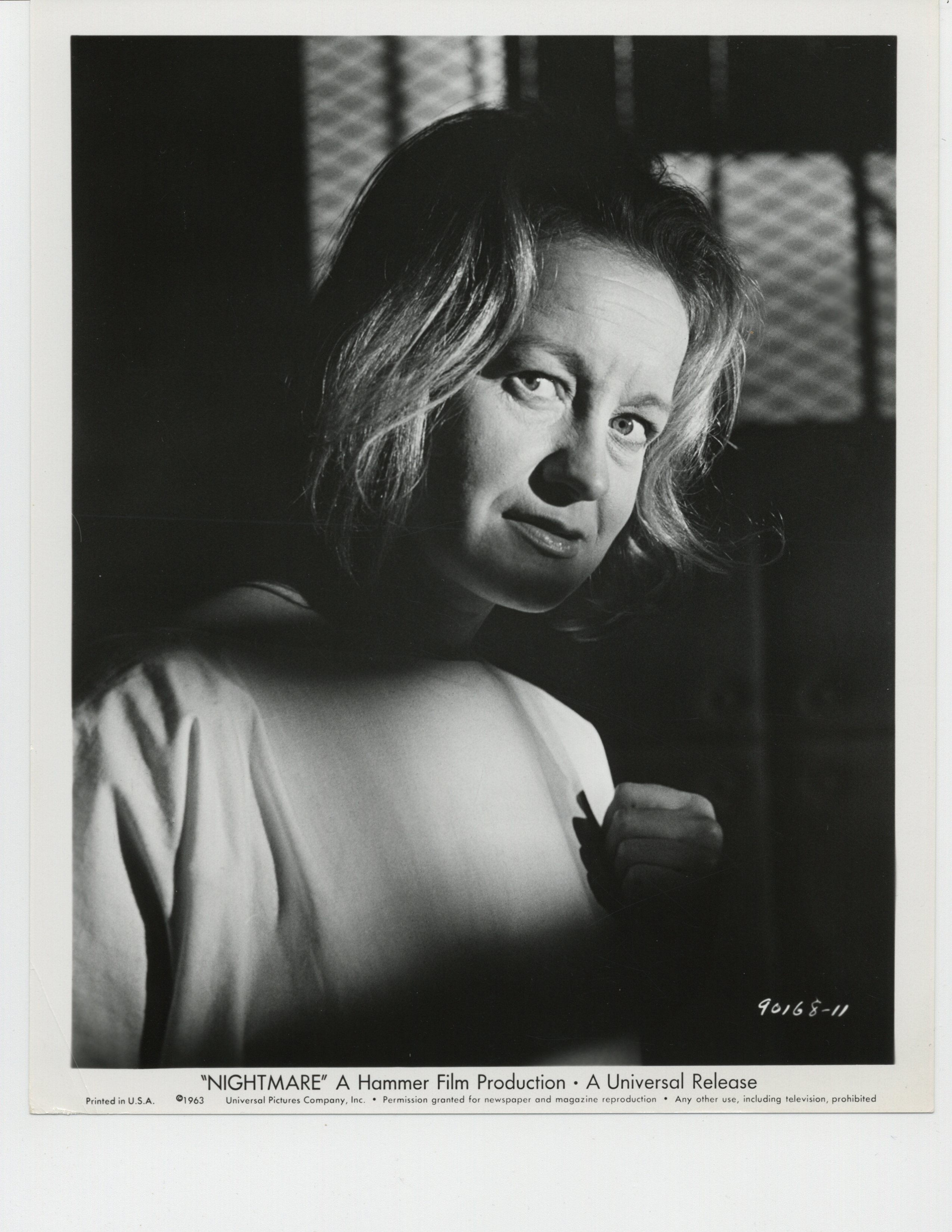 actor Isla Cameron large photo