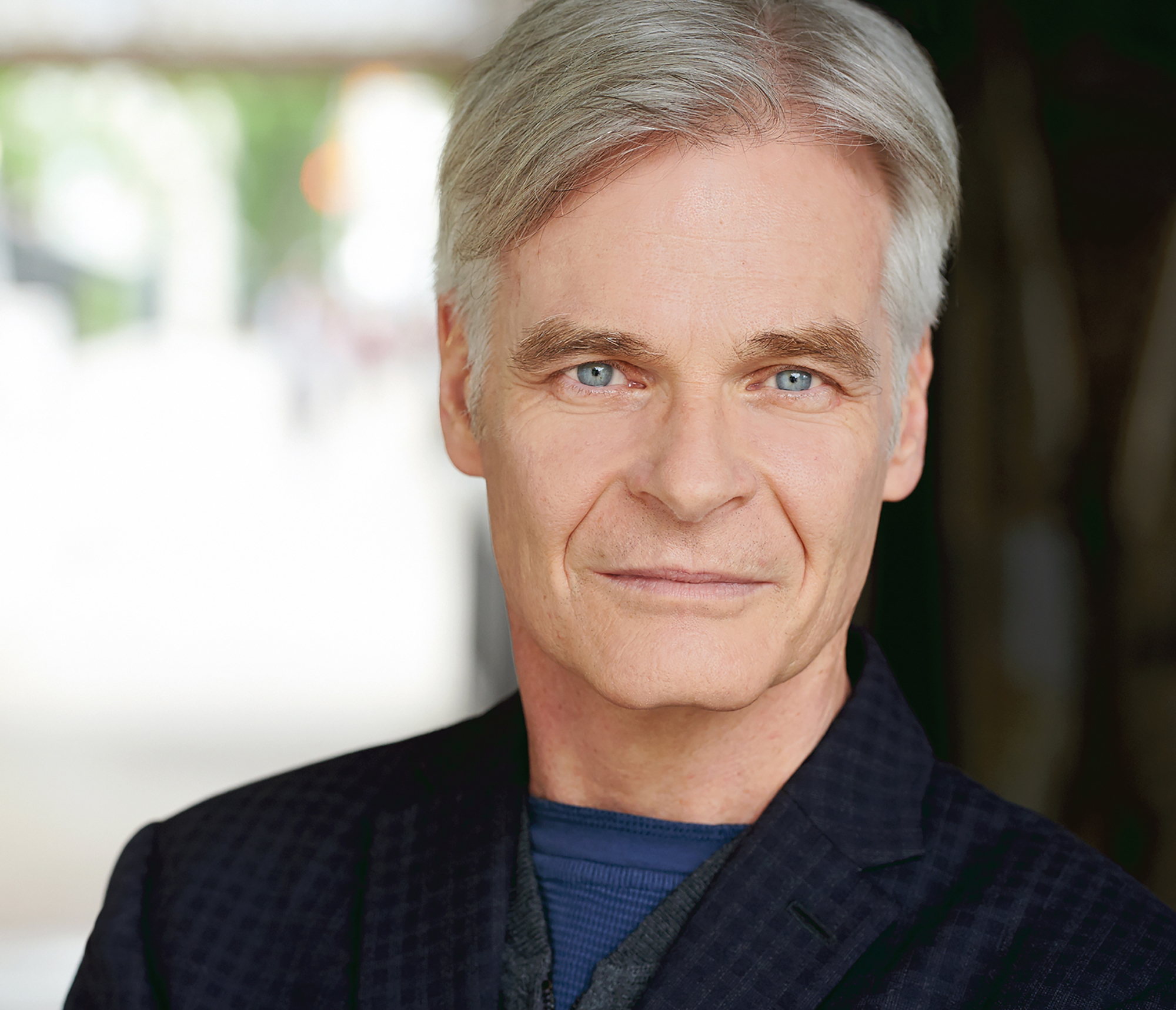 actor Gary Brennan large photo