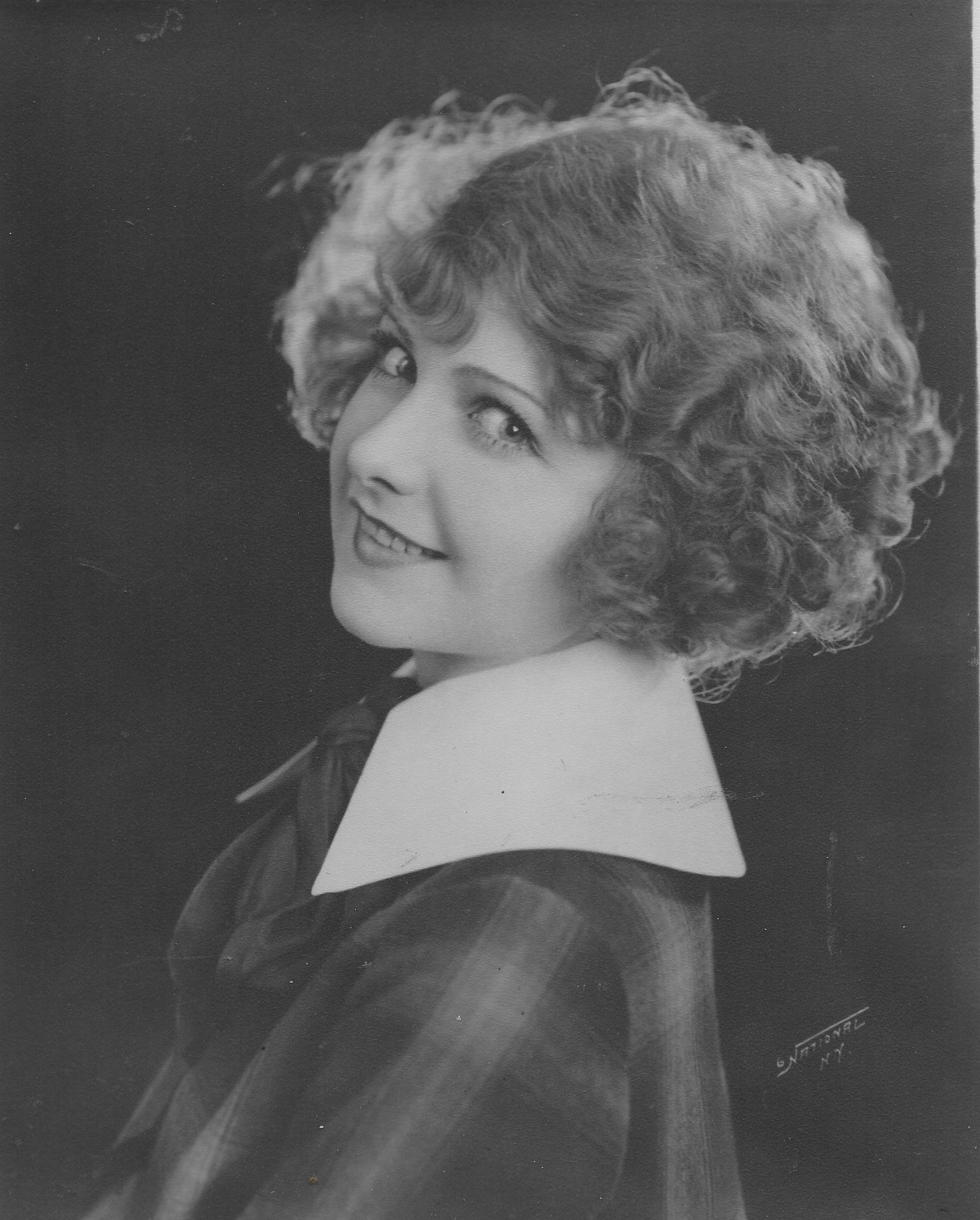 actor Edna Murphy large photo