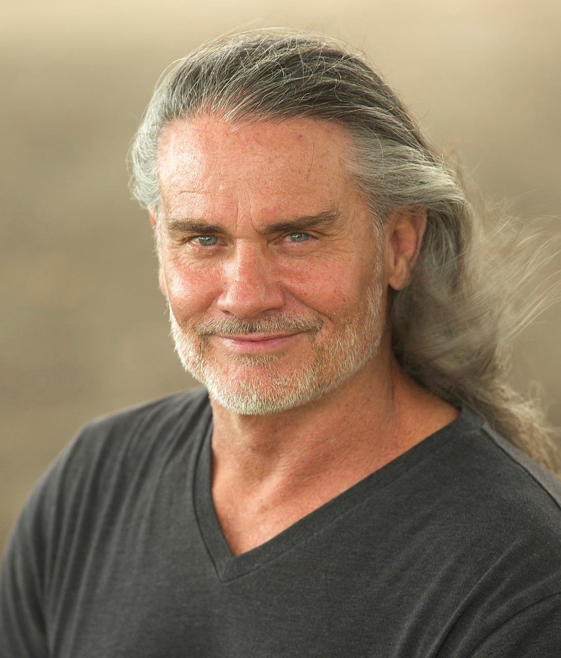 actor Ray Bouchard large photo