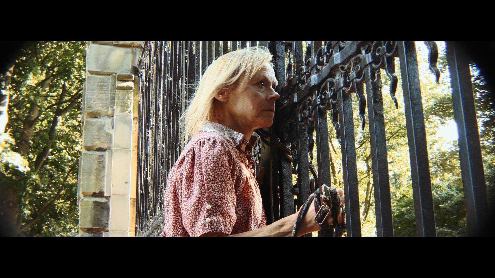 actor Annabelle Lanyon large photo