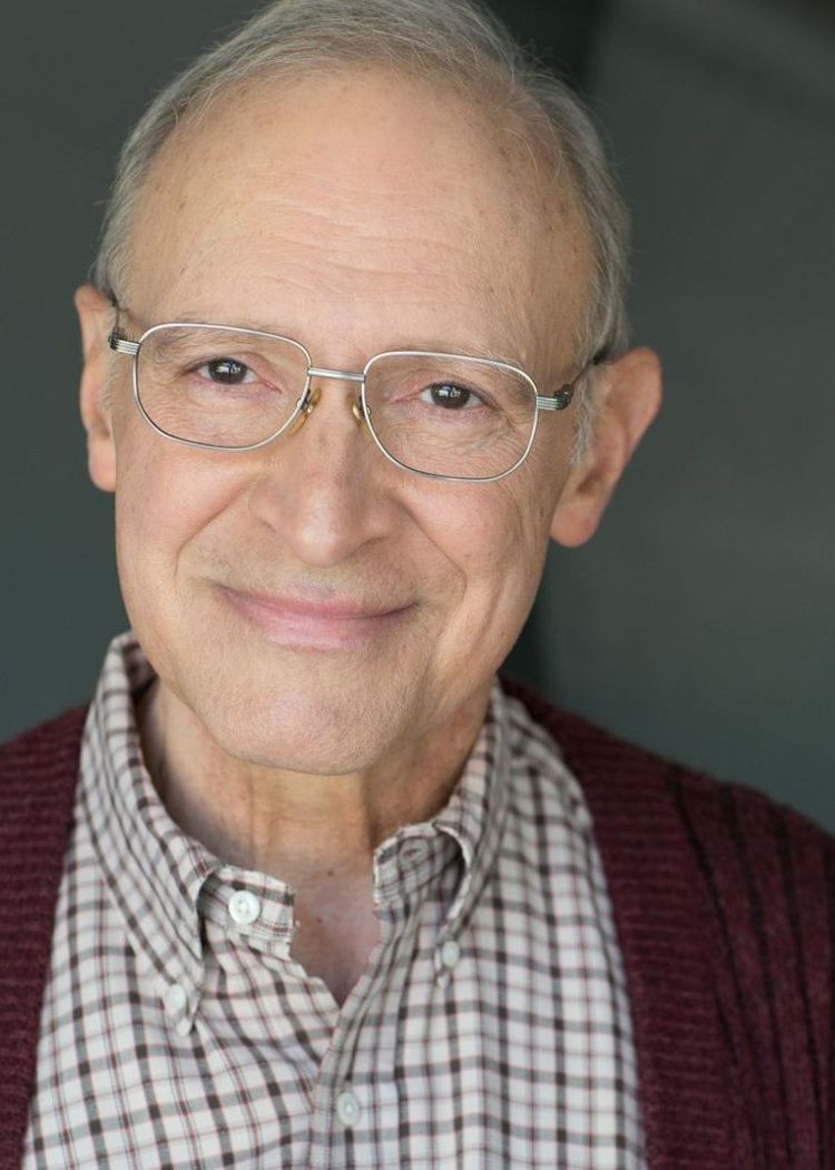 actor Robert Arce large photo