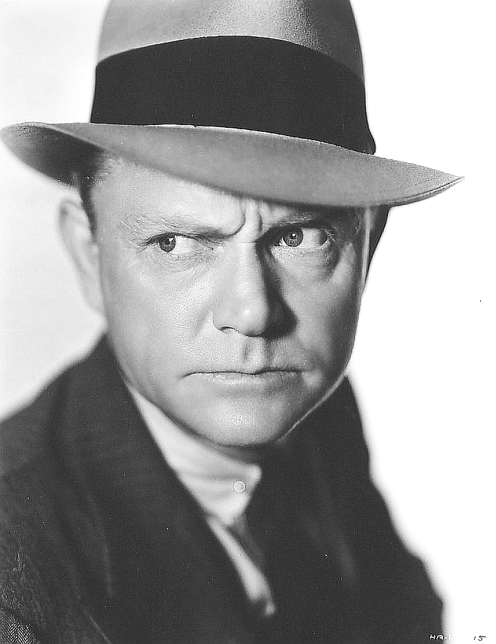 actor Harry Strang large photo