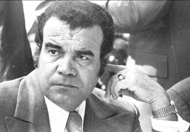 actor David Reynoso large photo