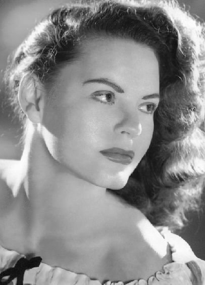 actor Renee Donatt large photo