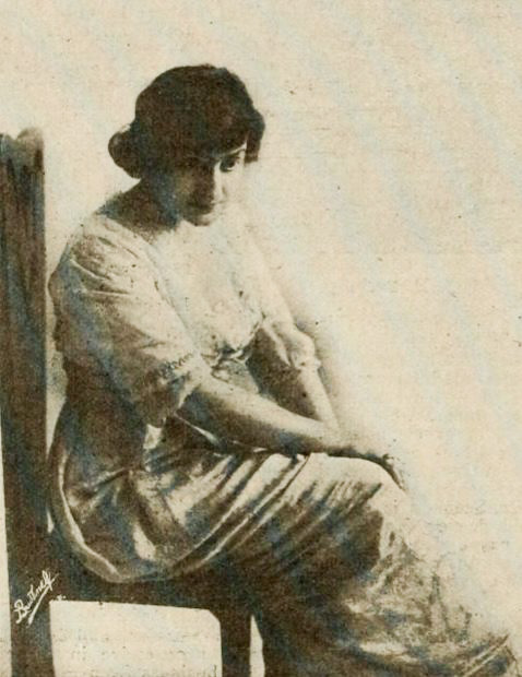 actor Caroline Frances Cooke large photo