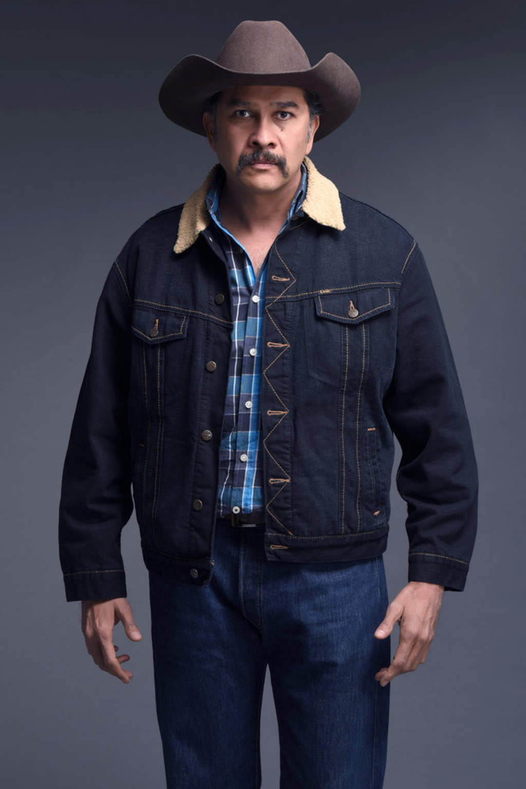 actor Fernando Banda large photo