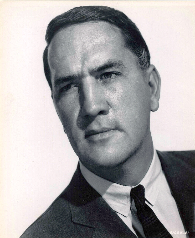 actor Ainslie Pryor large photo