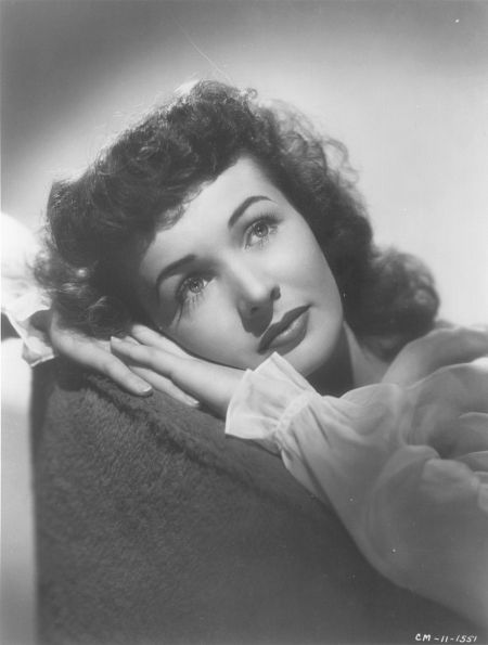 actor Catherine McLeod large photo