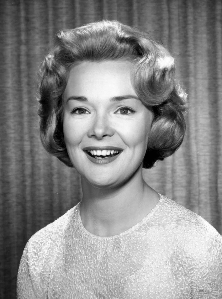 actor Carol Byron large photo