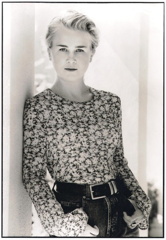 actor Penelope Sudrow large photo