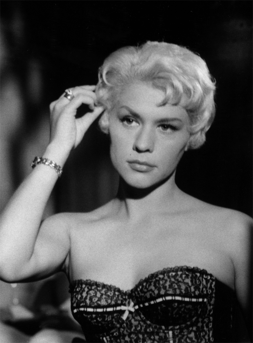 actor Ingrid van Bergen large photo