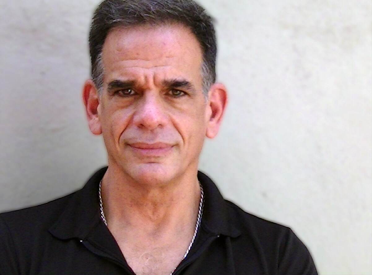 actor Jon Chardiet large photo